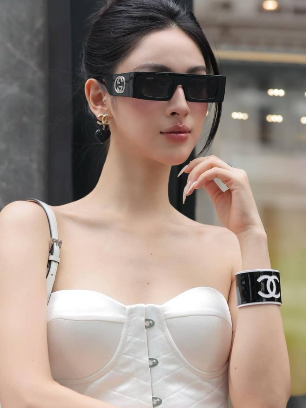 Gucci GG1646S 001 Rectangle Sunglasses - Black/Grey - Picture 2 of 11